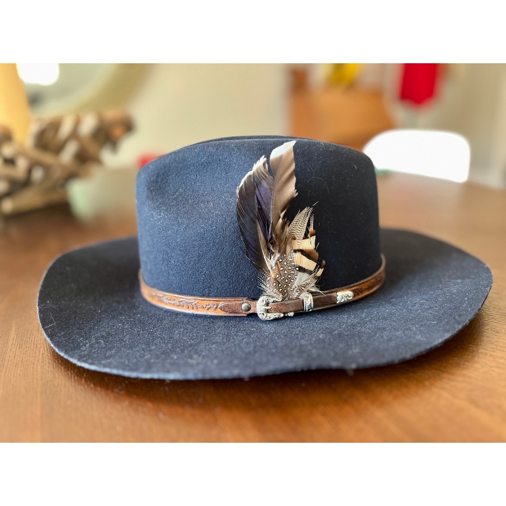 Overland Nomad Navy Wool Felt Outback Hat Leather Strap Feathers Medium NWT USA